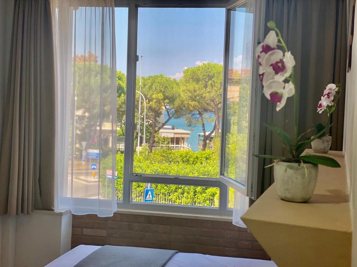 Atico Hotel Desenzano del Garda Zewnętrze zdjęcie