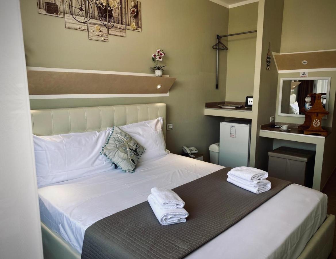 Atico Hotel Desenzano del Garda Zewnętrze zdjęcie
