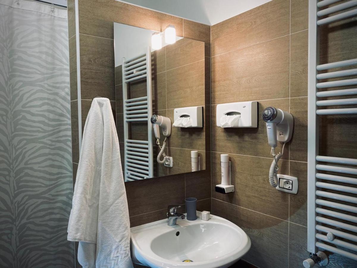 Atico Hotel Desenzano del Garda Zewnętrze zdjęcie