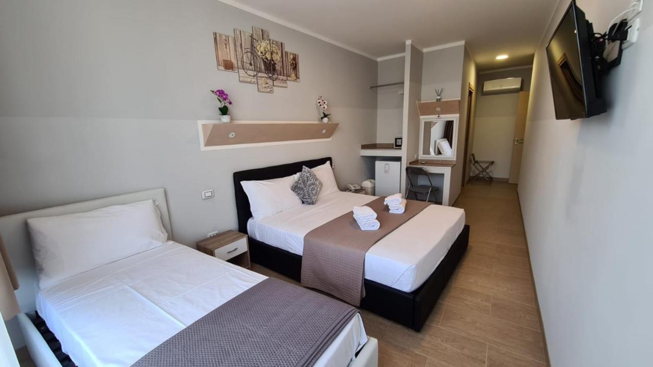 Atico Hotel Desenzano del Garda Zewnętrze zdjęcie